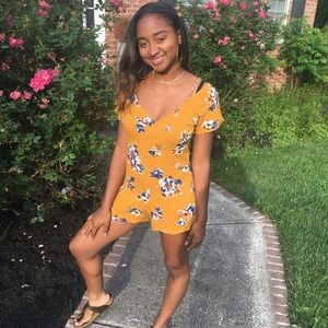 Kendall & Kylie floral romper